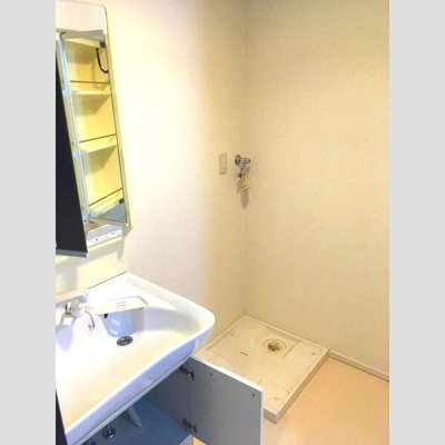 【独立洗面台】 | ドルチェヴィータ | ※別のお部屋の写真です