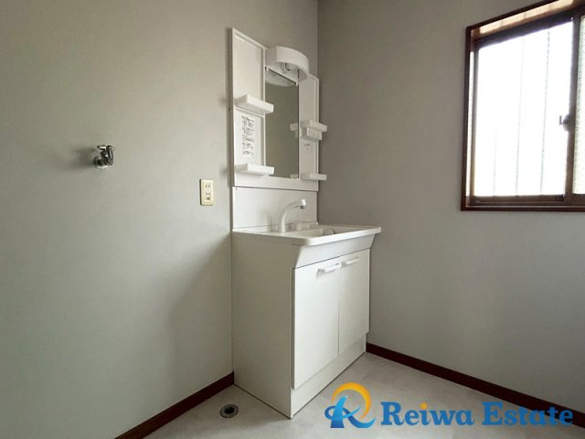 中古戸建　茅ヶ崎市菱沼3丁目の独立洗面台