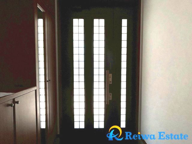 中古戸建　茅ヶ崎市菱沼3丁目の玄関