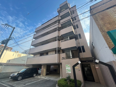 【エントランス】 | エミグラントN