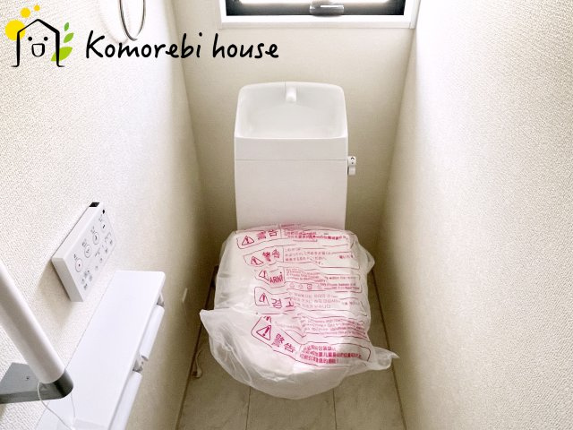 さいたま市西区島根　新築一戸建て　リーブルガーデン　01のトイレ|清潔感のあるトイレです