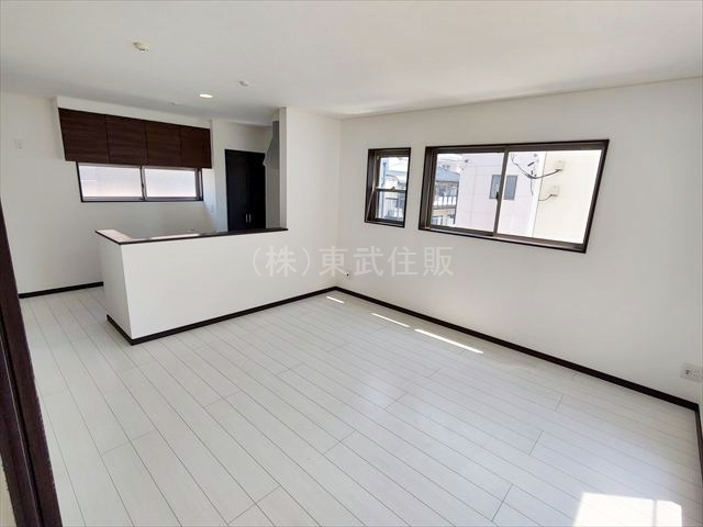 【居間・リビング】の画像