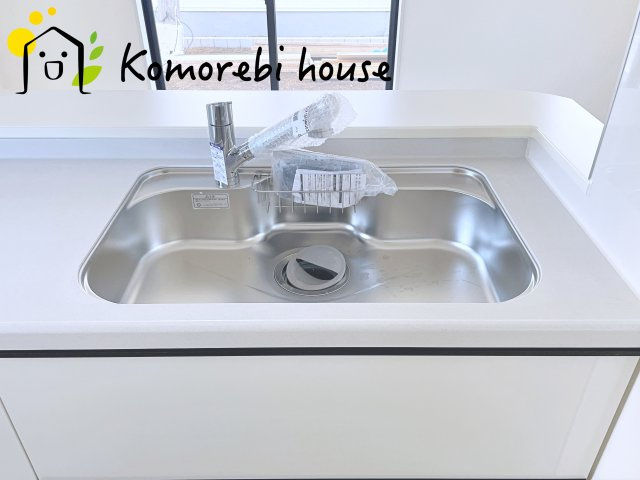 さいたま市西区島根　新築一戸建て　リーブルガーデン　03のキッチン|1/10　撮影済み