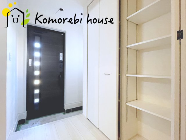 さいたま市西区島根　新築一戸建て　リーブルガーデン　03の玄関|1/10　撮影済み