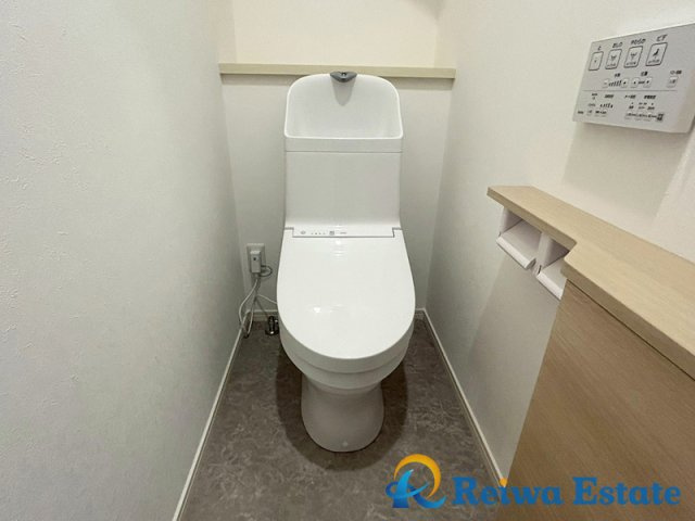 新築戸建　藤沢市辻堂元町のトイレ