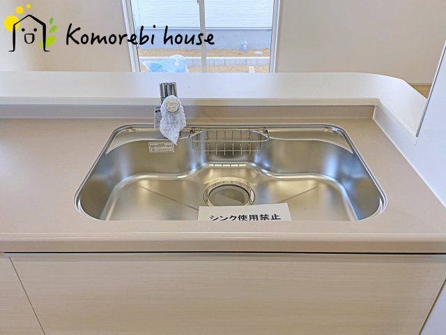 さいたま市西区島根　新築一戸建て　リーブルガーデン　04のキッチン|26.1.22　撮影済み