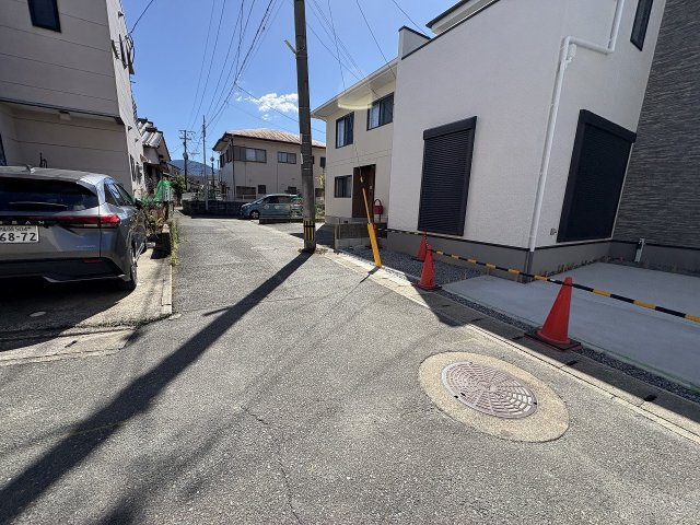 【その他】 | 福岡市南区中尾3丁目2期　1号棟（全1棟）【仲介手数料無料・0円】 | 現地写真。前面道路です。