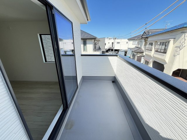 【バルコニー】 | 福岡市南区中尾3丁目2期　1号棟（全1棟）【仲介手数料無料・0円】 | 現地写真。