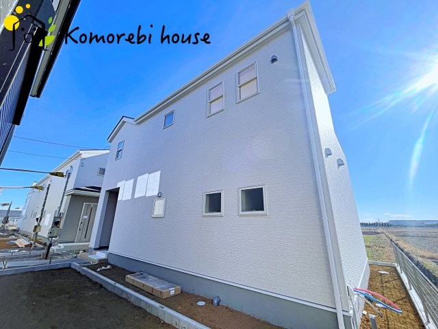 さいたま市西区島根　新築一戸建て　リーブルガーデン　05の外観|耐久性に優れたサイディング貼りの外観。雨風に強く、汚れにくい素材で美しさが長持ちします。日々のメンテナンス負担を軽減し、家族の暮らしをしっかり守る安心の新築住宅です。