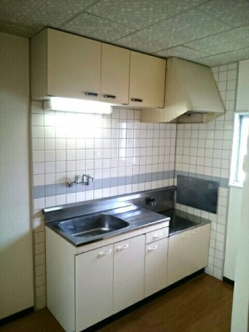 メゾン打越Ⅰのキッチン|お料理しやすいキッチンです