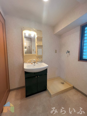 【ロビー】 | 泉2000