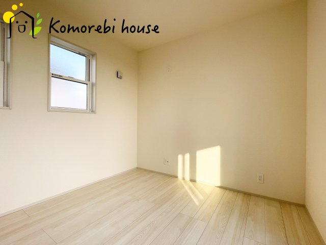 さいたま市西区島根　新築一戸建て　リーブルガーデン　08の洋室|きれいな洋室です