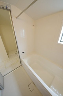 【浴室】 | 【仲介手数料無料！！】日野市東豊田3丁目　新築戸建て（全7棟）2号棟　3980万円
