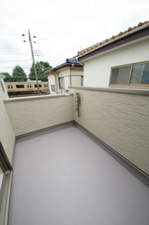 【バルコニー】 | 【仲介手数料無料！！】日野市東豊田3丁目　新築戸建て（全7棟）2号棟　3980万円