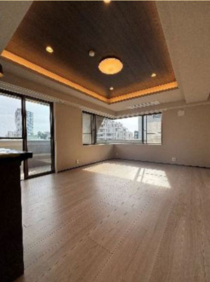 【居間・リビング】 | パロス白金 | ゆったり過ごせるリビングです