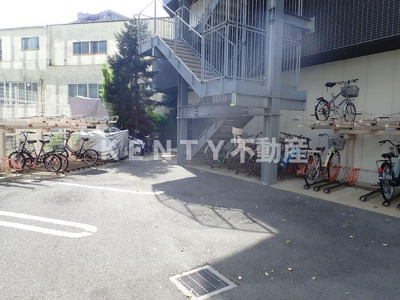 【その他共用部分】 | LROCKS | 駐輪場