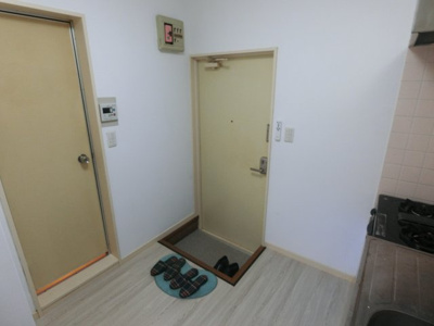【玄関】 | ホワイトコートカヤ