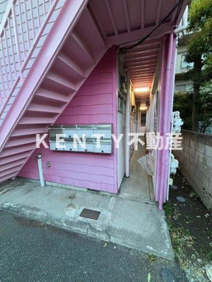 【エントランス】 | アビィロード | 建物の内部です