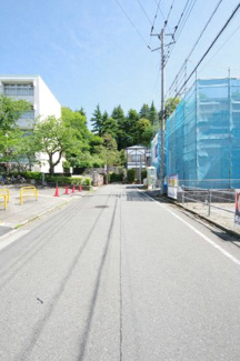 【前面道路含む現地写真】 | 令和７年５月３日撮影　建築中
