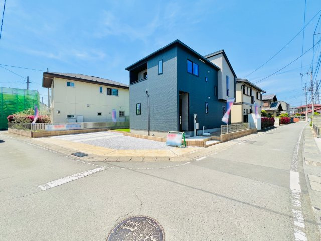 高崎市浜尻町の前面道路含む現地写真|閑静な住宅地♪