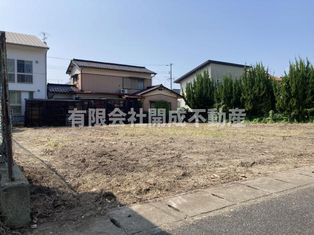 玉野市田井　売地の前面道路含む現地写真