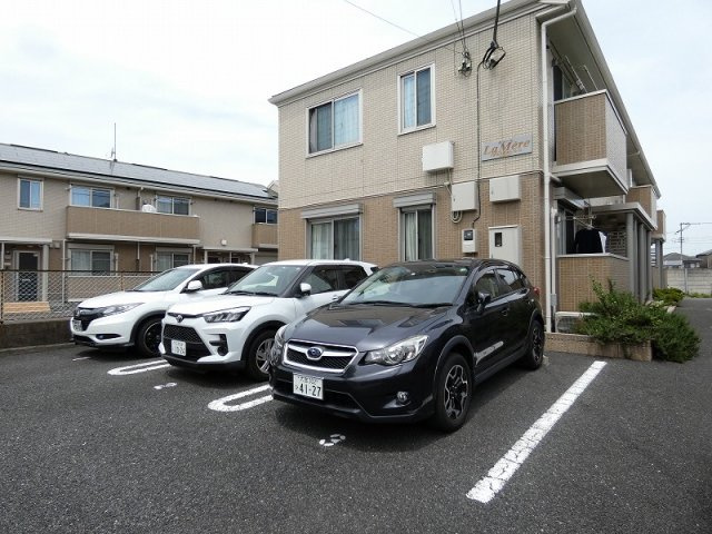 ラ・メールの駐車場