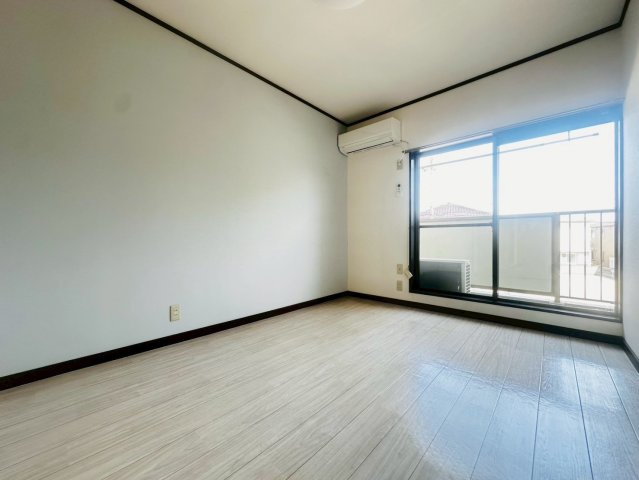 シャンボール藤井の寝室