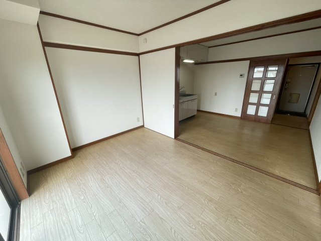 メゾンアルファの居間・リビング
