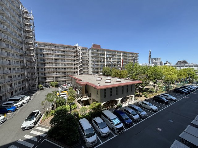 コンドミニアム葛西の駐車場