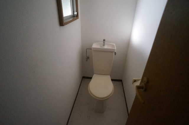 村上マンションのトイレ