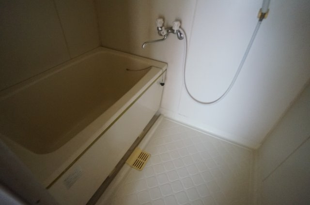 村上マンションの浴室