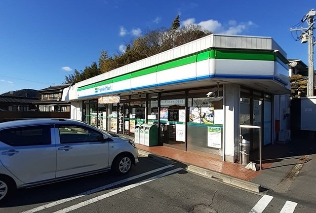 【周辺】 | プレミール | ファミリーマートまで300m
