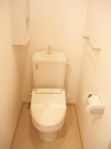 【トイレ】 | プレミール | 落ち着いた色調のトイレです