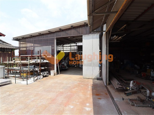 八女市平田倉庫の駐車場