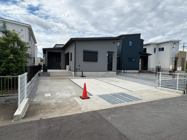 新築戸建　岐阜市旦島５丁目　全３区画分譲の駐車場|■駐車場　■ヤマダ不動産　株式会社リライフ　
■夢のマイホーム購入をフルサポートします！
