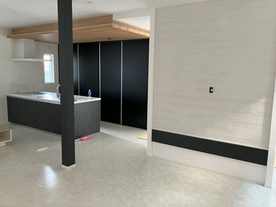 【居間・リビング】 | 敦賀市山泉中古住宅