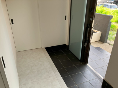 【玄関】 | 敦賀市山泉中古住宅