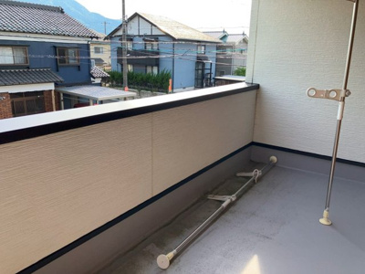 【バルコニー】 | 敦賀市山泉中古住宅
