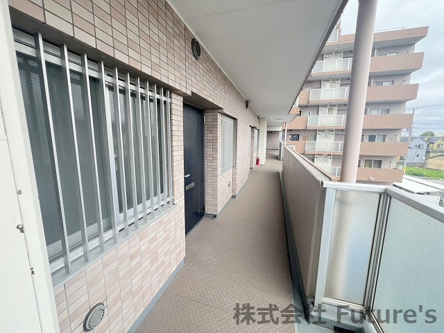 ライオンズマンション三郷のその他共用部分|共用廊下