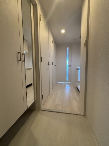 エスリード ザ・グラン大阪ノースの玄関