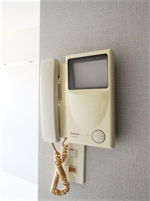 クレストAのセキュリティ|モニター付きインターホン