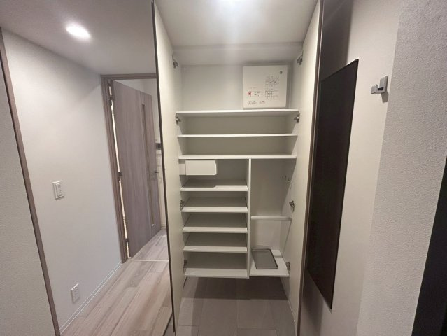 コンフォリア・リヴ本町WEST Qのその他