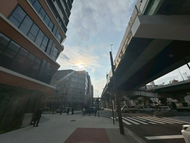 コンフォリア・リヴ本町WEST Qの周辺