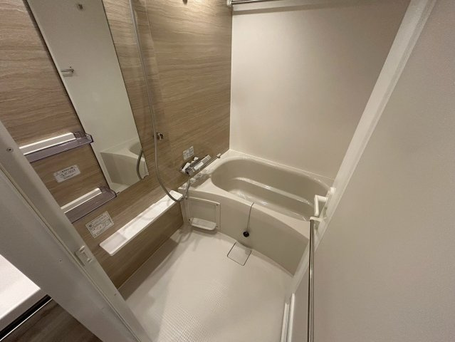 コンフォリア・リヴ本町WEST Qの浴室