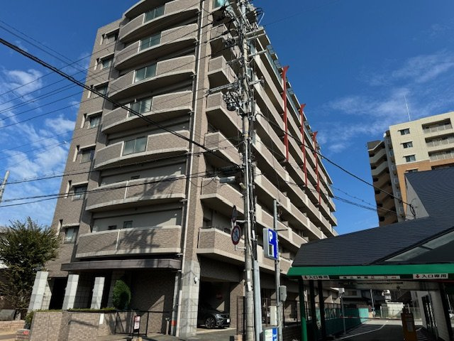 ルイシャトレ三田の外観