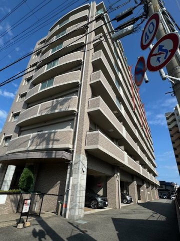 ルイシャトレ三田の外観