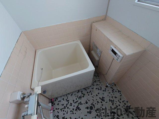 辻広ビルの浴室