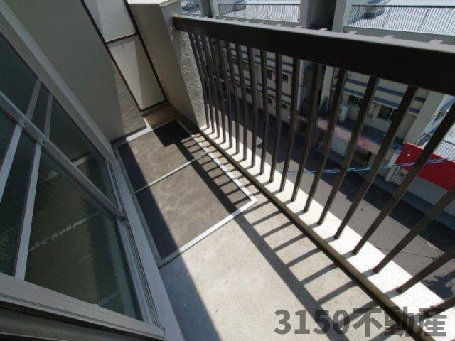 辻広ビルのバルコニー