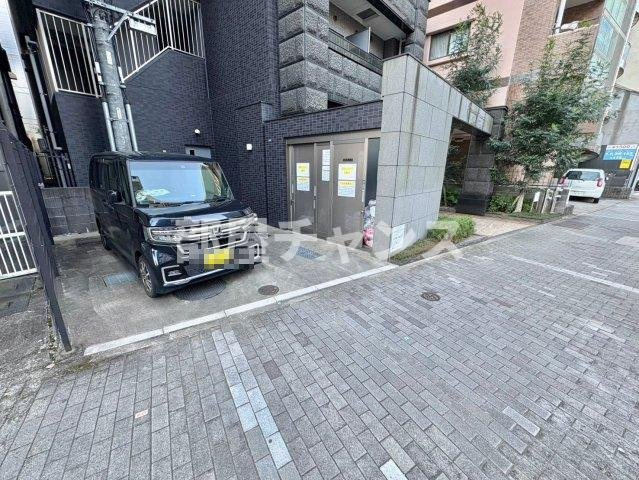 プレサンス久屋大通セントラルパークの駐車場