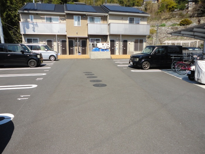リバージュハイツⅢの駐車場|駐車場